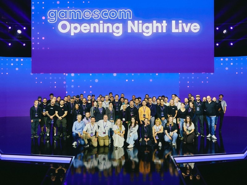 Das Team der gamescom Opening Night Live 2026 auf der Showbühne